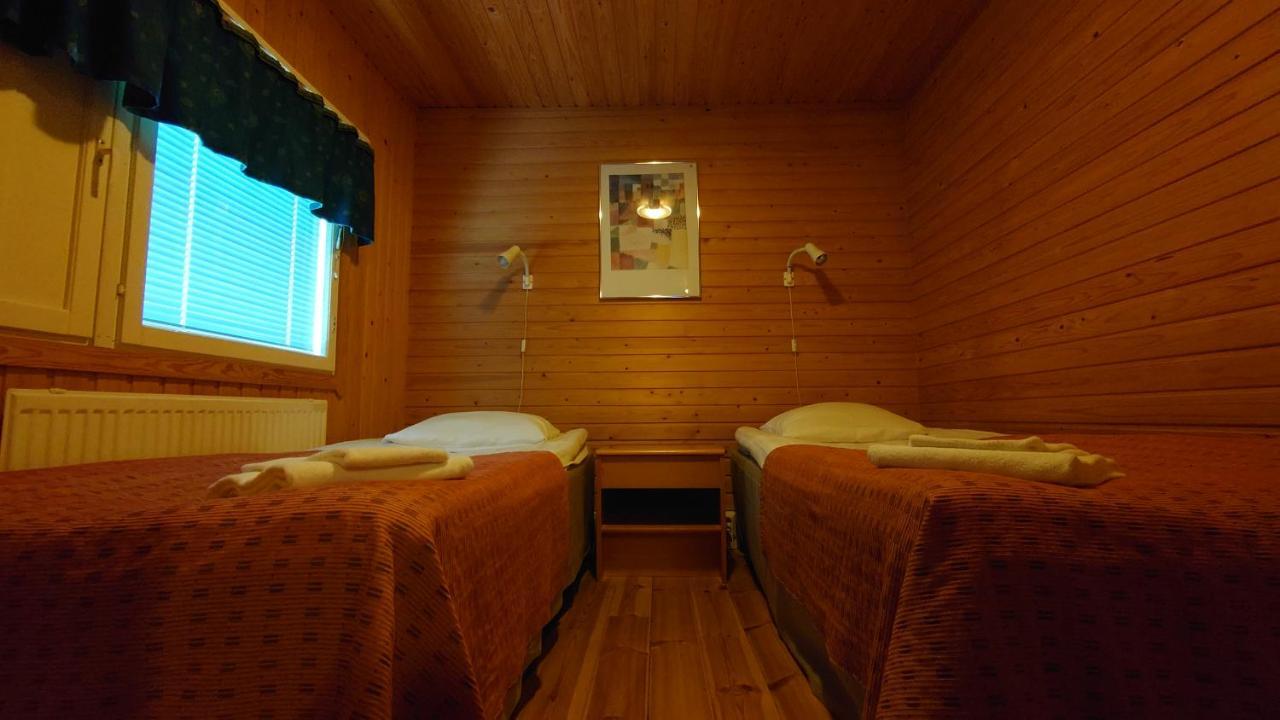 Hotel Guossi Karigasniemi Extérieur photo