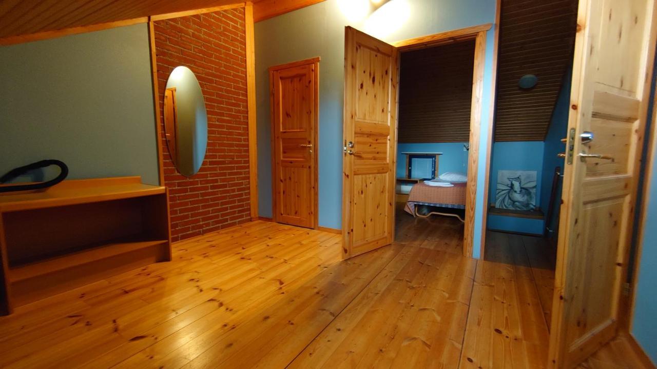 Hotel Guossi Karigasniemi Extérieur photo